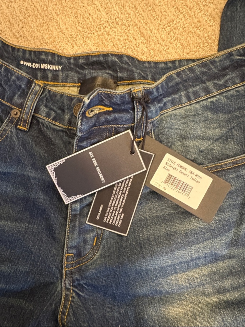 Relaxed Fit Men's Denim Jeans in Deep Blue - Picture 2 of 3